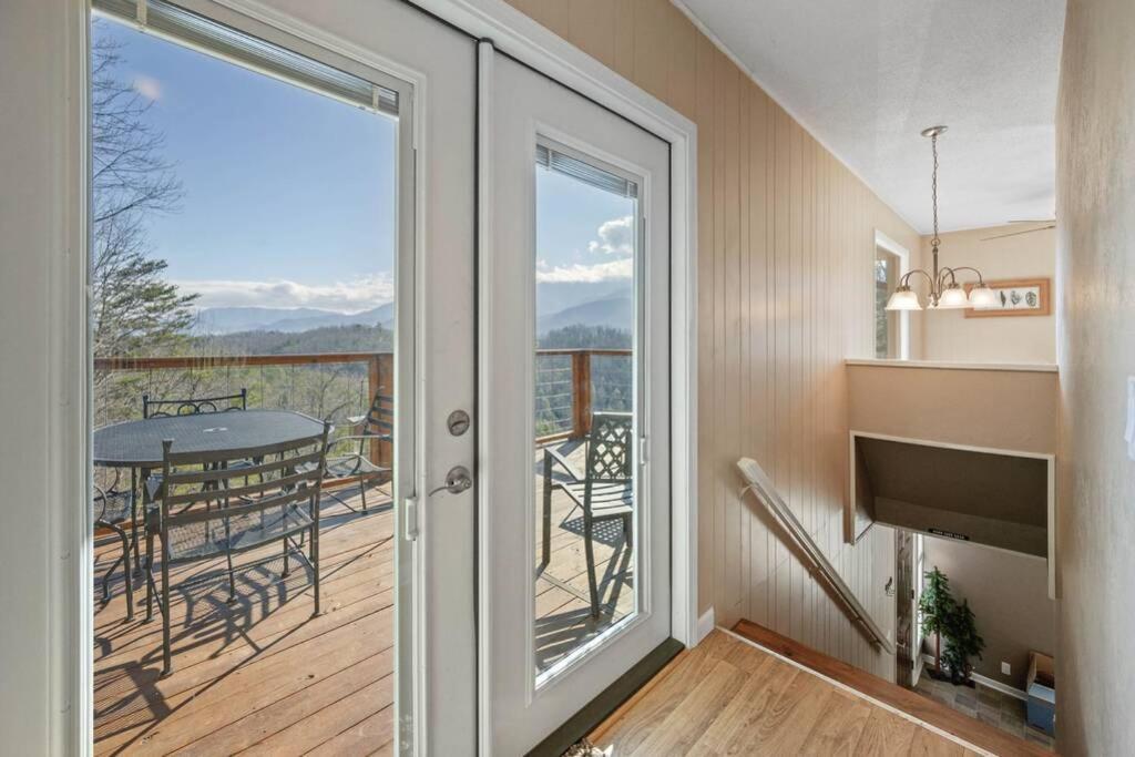 Happy Trails - Cobbly Nob Resort Home Gatlinburg Eksteriør bilde