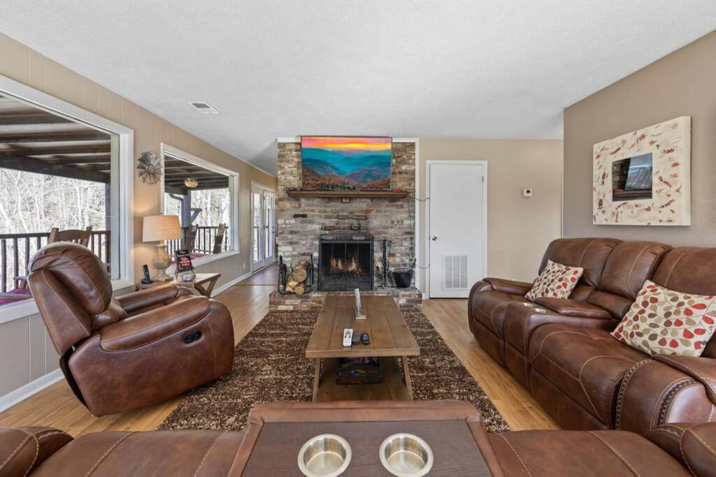 Happy Trails - Cobbly Nob Resort Home Gatlinburg Eksteriør bilde