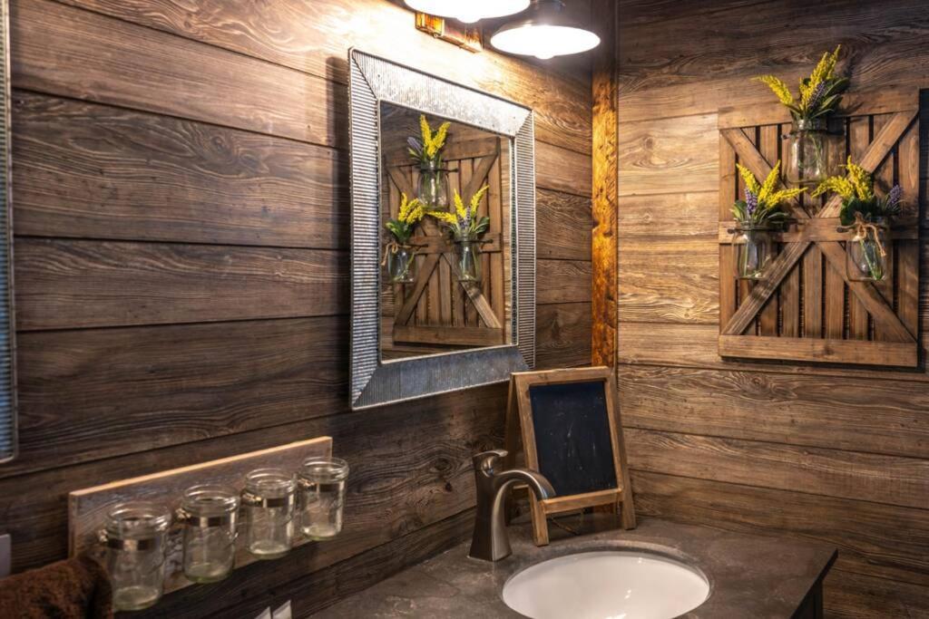 Happy Trails - Cobbly Nob Resort Home Gatlinburg Eksteriør bilde